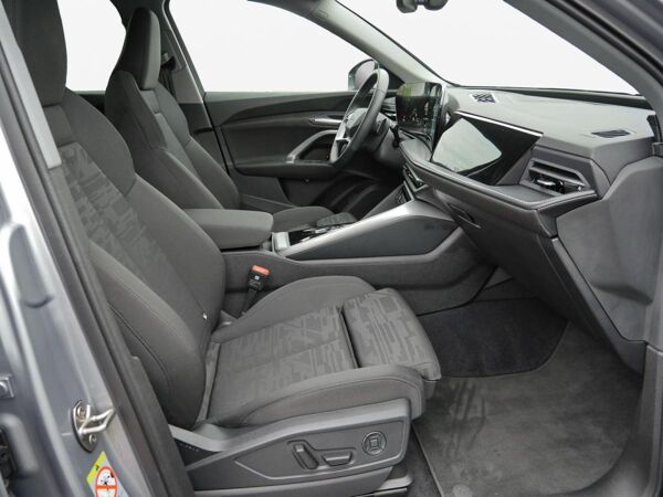 Audi Q5 40 TFSI LED*RFK*AHK*Navi*Virtual*Sound bild 4