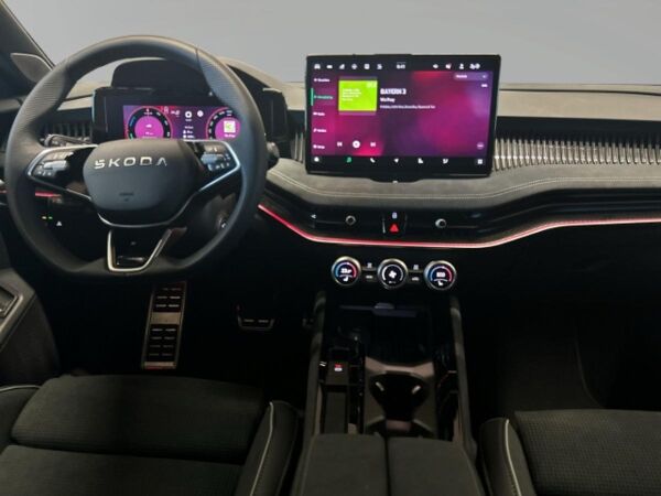 Skoda Superb Combi 1.5 TSI iV Sportline, Pano, Canton bild 5