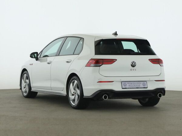 Volkswagen Golf VIII 2.0 TSI GTI+APP+LED+PDC+BLUETOOTH+DAB+ bild 4