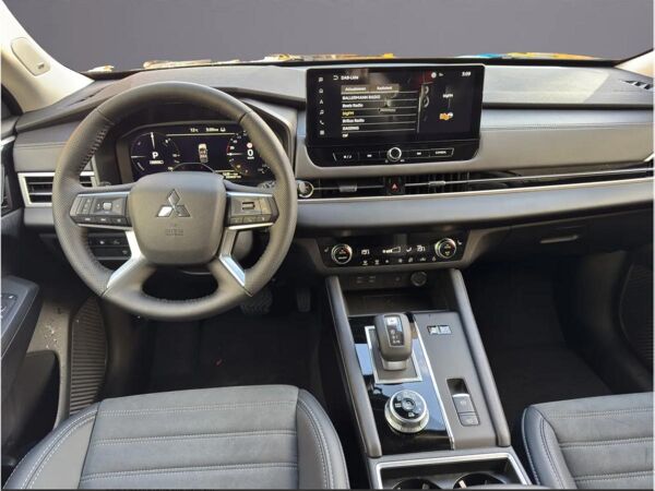 Mitsubishi Outlander 2.4 PHEV Intro Edt. *NAVI/360°/APP* bild 6