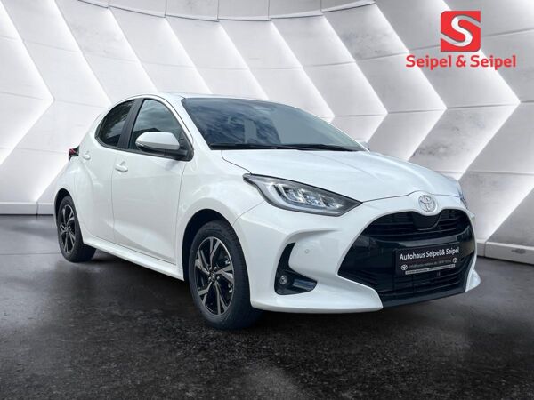 Toyota Yaris Teamplayer-Comfort Paket-Sofort Verfügbar-Sonderrabatt bild 1