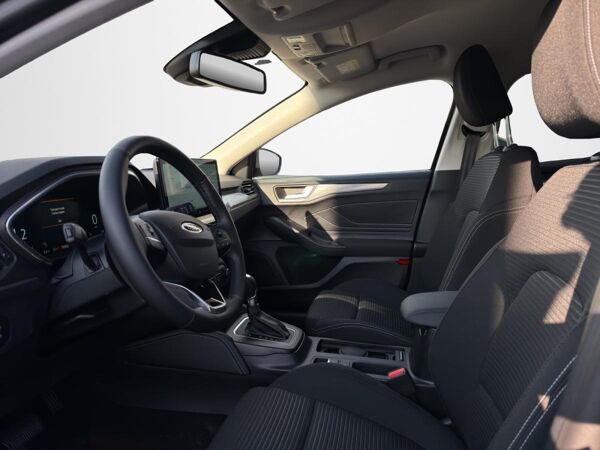 Ford Focus Turnier 1.0 EcoBoost Titanium X ACC+LED+LM bild 7