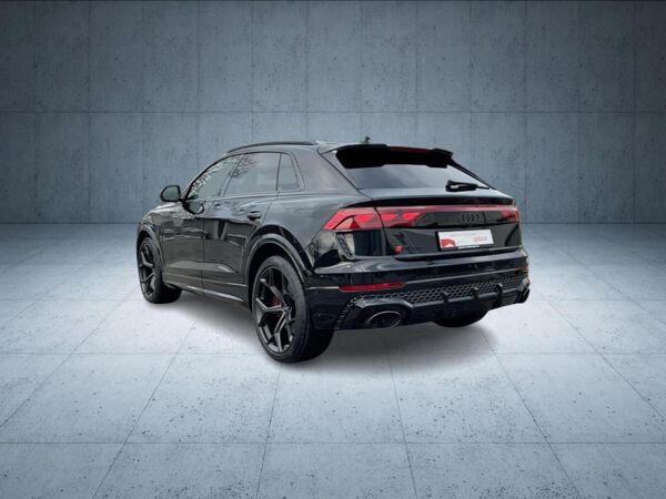 Audi RS Q8 SUV performance tiptr Vmax305 PANO Laser 23 bild 4