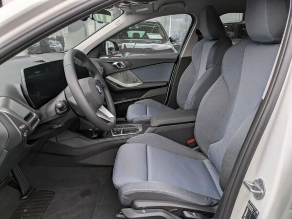 BMW 120 bild 6