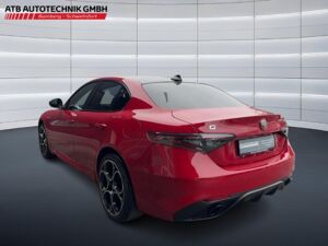 Alfa Romeo Giulia Veloce Q4, Leder, Schiebedach, PDC, Rückfahrkm. bild 3