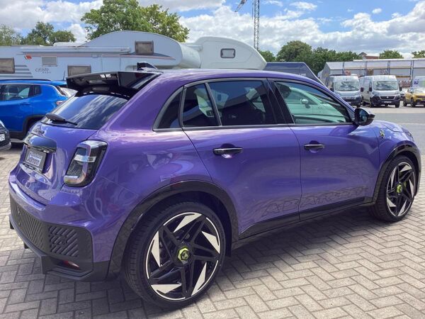 Abarth 600e 600 E Scorpionissima ***Sonderaktion*** bild 4