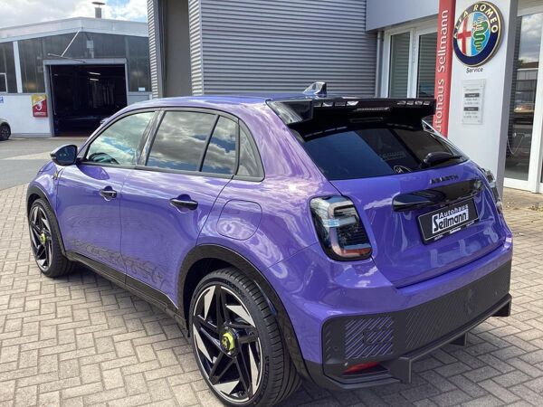 Abarth 600e 600 E Scorpionissima ***Sonderaktion*** bild 6
