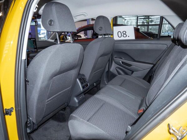 Volkswagen T-Roc Life 1.5 l eTSI OPF 7-Gang-Doppelkupplungsgetriebe DSG **9.900€ Preisvorteil** bild 5