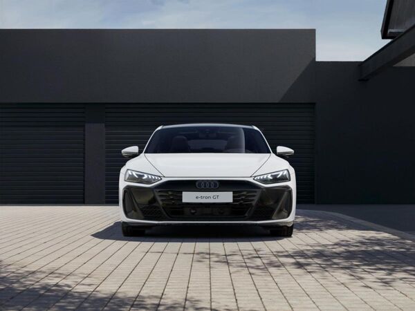 Audi e-tron GT Bestellfahrzeug NAVI*PANO*ACC*LED*OPTIK-SCHWARZ bild 2