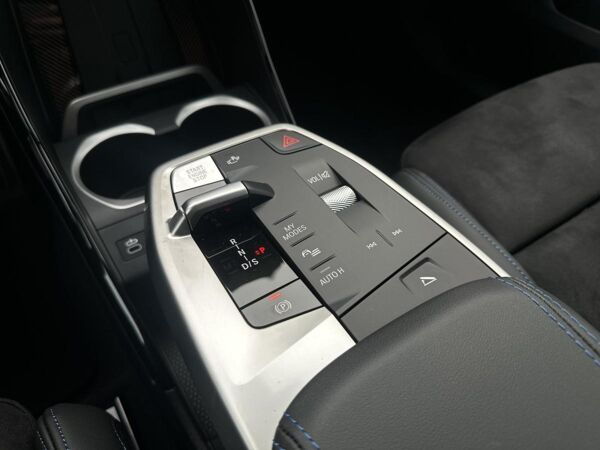 BMW X1 sDrive20d M Sportpaket Pro AHK HUD LED DAB bild 7