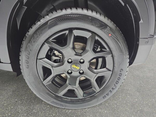 Jeep Avenger ALLRAD 1.2 E-HYBRID T3 DCT THE NORTH FACE MJ26 bild 7