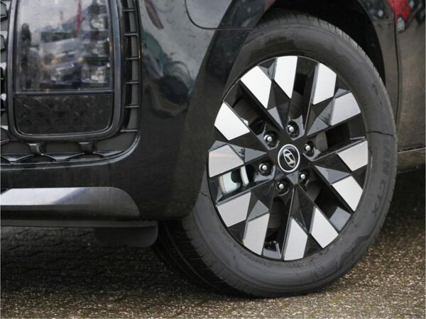 Hyundai STARIA (US4) Signature bild 4