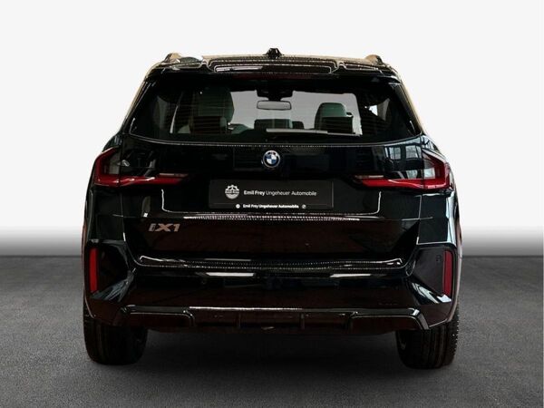 BMW iX1 eDrive20 M Sportpaket , 5-türig (Strom) bild 6