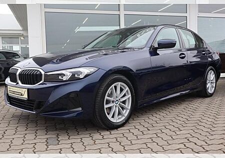 BMW 318 i Limousine/Tempo./RFK/SHZ/Komfortzug./aut. Heckkl.