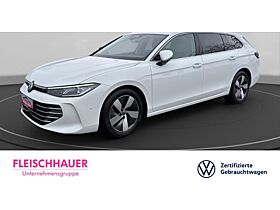 Volkswagen Passat Variant 2.0 TDI Elegance AHK Navi Matrix-LED Sitzheizung