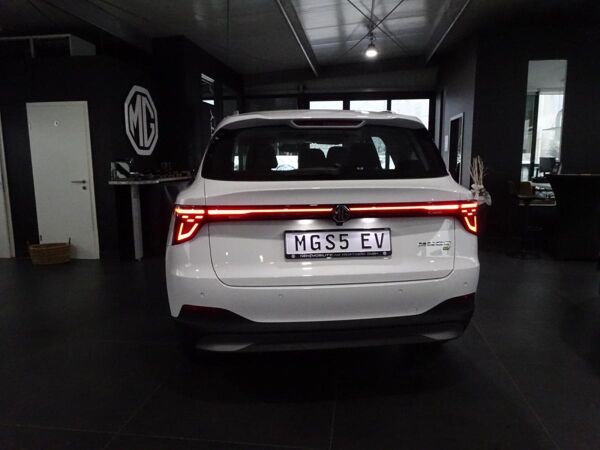 MG S5 EV Comfort Standard Range  *Gewerbe* Sonderaktion Tageszulassung bild 4