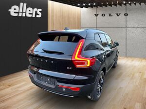 Volvo XC40 B3 Plus Dark bild 3