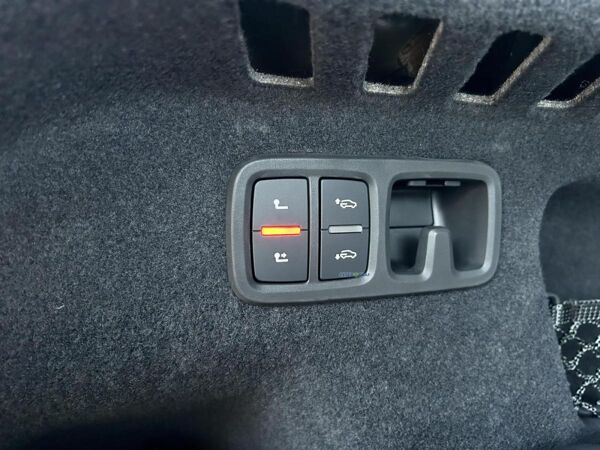 Audi RS Q8 performance 22% RS//Offensive* bild 7