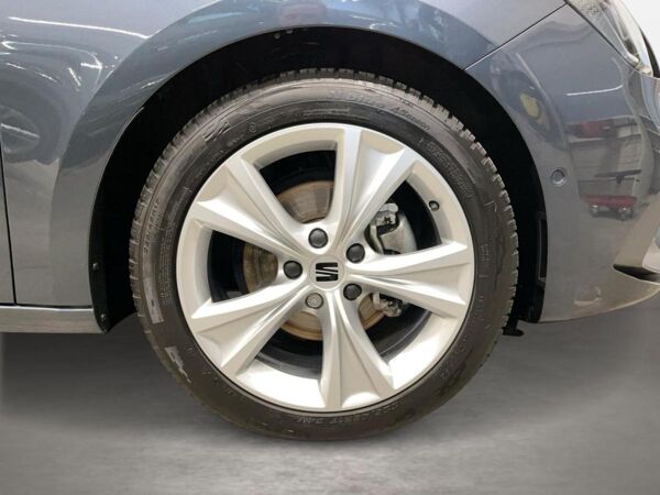 Seat Leon SP FR 1.5 eTSI DSG ACC AUT DynLicht Kam. LM bild 6