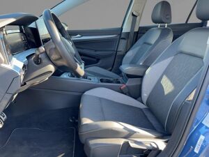 Volkswagen Golf VIII GOAL 1.5 TSI LED+ AHZV APP PDC TRAVEL bild 7