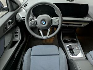 BMW 118 118d bild 7