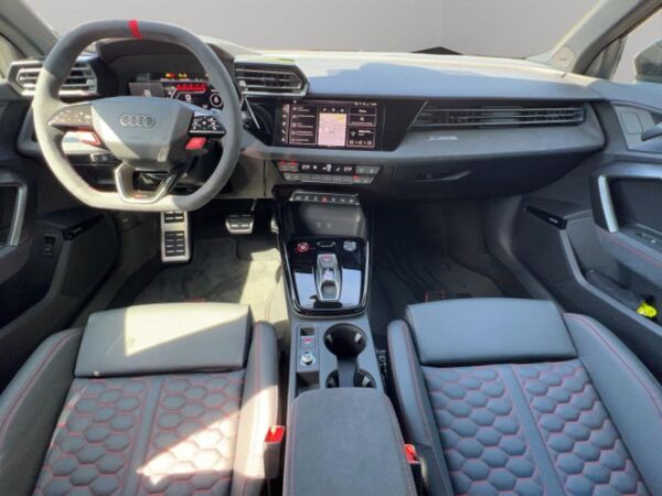 Audi RS3 Sportback S tronic+NAVI+MATRIX+280km/h bild 5