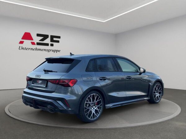Audi RS3 Sportback S tronic+PANO+SONOS+280km/h bild 2