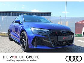 Audi RS3 RS 3 Limousine S tronic*San Marino Blau*