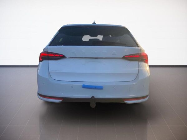 Skoda Octavia Combi Balance 1.5TSI mHEV LED.NAV.TravelA+.HUD.LIM.2xPDC.ACC.DAB bild 5
