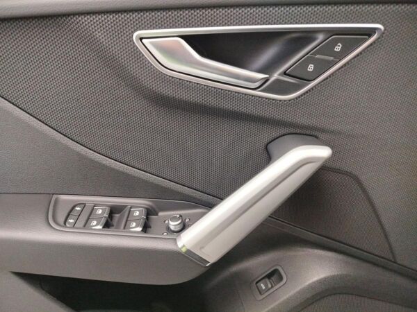 Audi Q2 35 TFSI advanced S tronic LED DAB VC PDC Sitzheizung bild 7