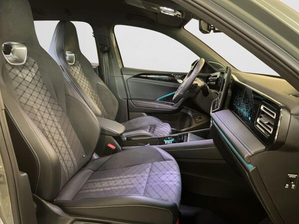 Volkswagen Tiguan 2,0 TDI DSG R-Line, Navi, Sitzh., HUD, IQLight, AHK, Standh., Harman, 360° bild 5