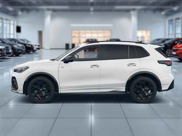 Volkswagen Tiguan R-Line 2,0 TDI SCR (150 PS) DSG*WINTERRÄDER*AHK*NAVI*GEWERBE bild 3