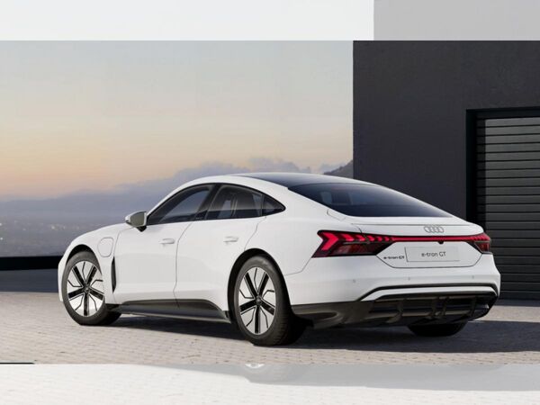 Audi e-tron GT 370 kW Pano/Leder/Navi/LED/Luftfeder bild 5
