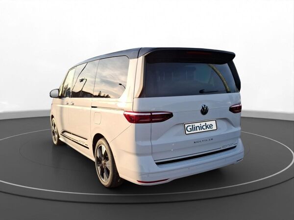 Volkswagen T7 Multivan Lang Edition Leder Pano AHK DCC Head-Up bild 6