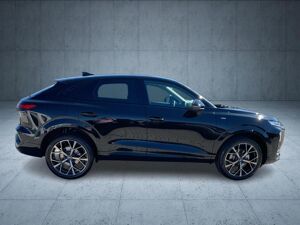 Audi Q3 Sportback TFSI S tr. S line LED 20 AHK bild 6