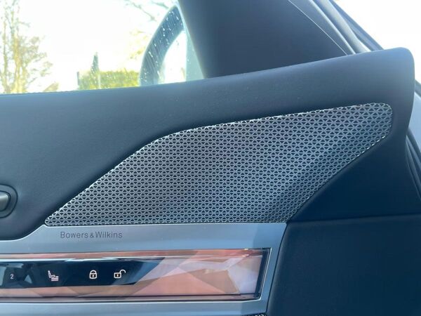 BMW i7 xDrive60 M Sport || UPE:171.000EUR Sky Lounge DrivingAssProf bild 5