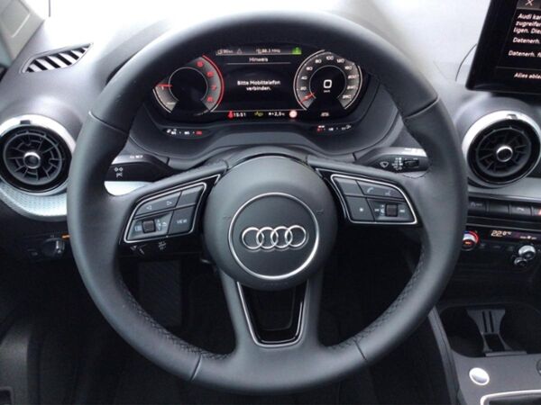 Audi Q2 advanced 30 TFSI Schaltgetriebe bild 6