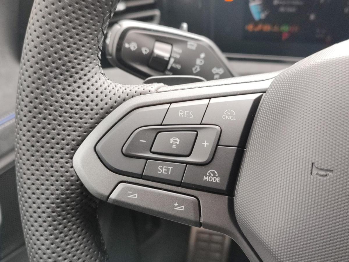 Volkswagen Tiguan R-Line 2,0 TSI 4MOTION ❗SOFORT❗AHK+BLACK bild 7