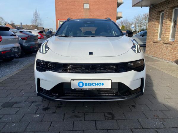 LYNK & Co 01 PHEV More - ALLE FARBEN P bild 3