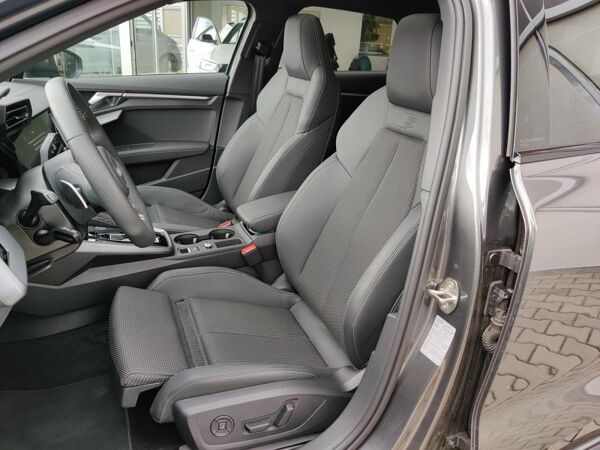 Audi A3 Sportback  S line 45 TFSIe 200 kW VOLL bild 7