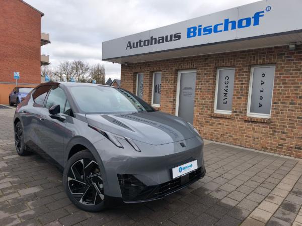 LYNK & Co 02 More ALLE FARBEN G bild
