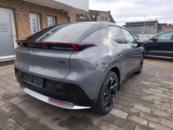 LYNK & Co 02 More ALLE FARBEN G bild 6