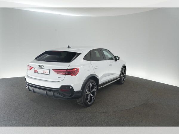 Audi Q3 Sportb. 40 TDI qu. / SOFORT VERFÜGBAR ! bild 2