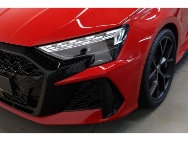 Audi RS3 Sportback TFSI quattro 280 km/h bild 7