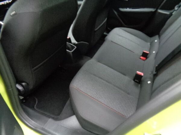 Peugeot 208 Benzin 100 Style Sitzheizung, Klima, PDC hi. bild 7