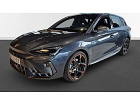 Cupra Leon 1.5 eTSI Matrix Sennheiser DCC ACC Kessy ''Jahreswagenangebot''