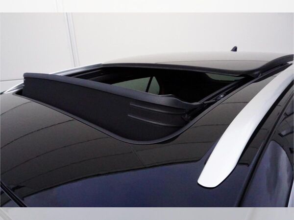 Volkswagen T-Roc R-Line 1,5 eTSI - 7-Gang-DSG **NEUES MODELL** bild 6