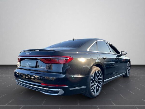 Audi A8 TFSIe quattro Lederpaket, Servoschließung, Chrompaket, Lenkradheizung, Akustikverglasung bild 2