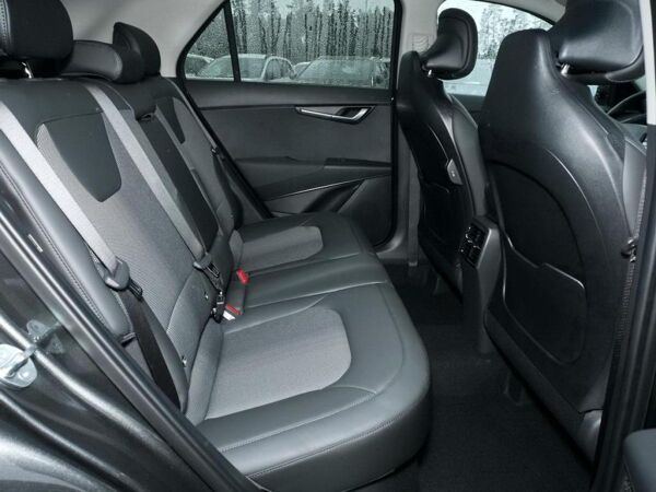 Kia Niro 1.6 HEV DCT VISION KOMFORT STYLE bild 5