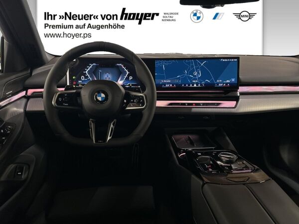 BMW 520 d Touring A M Sportpaket Pro AHK  Head-Up bild 5